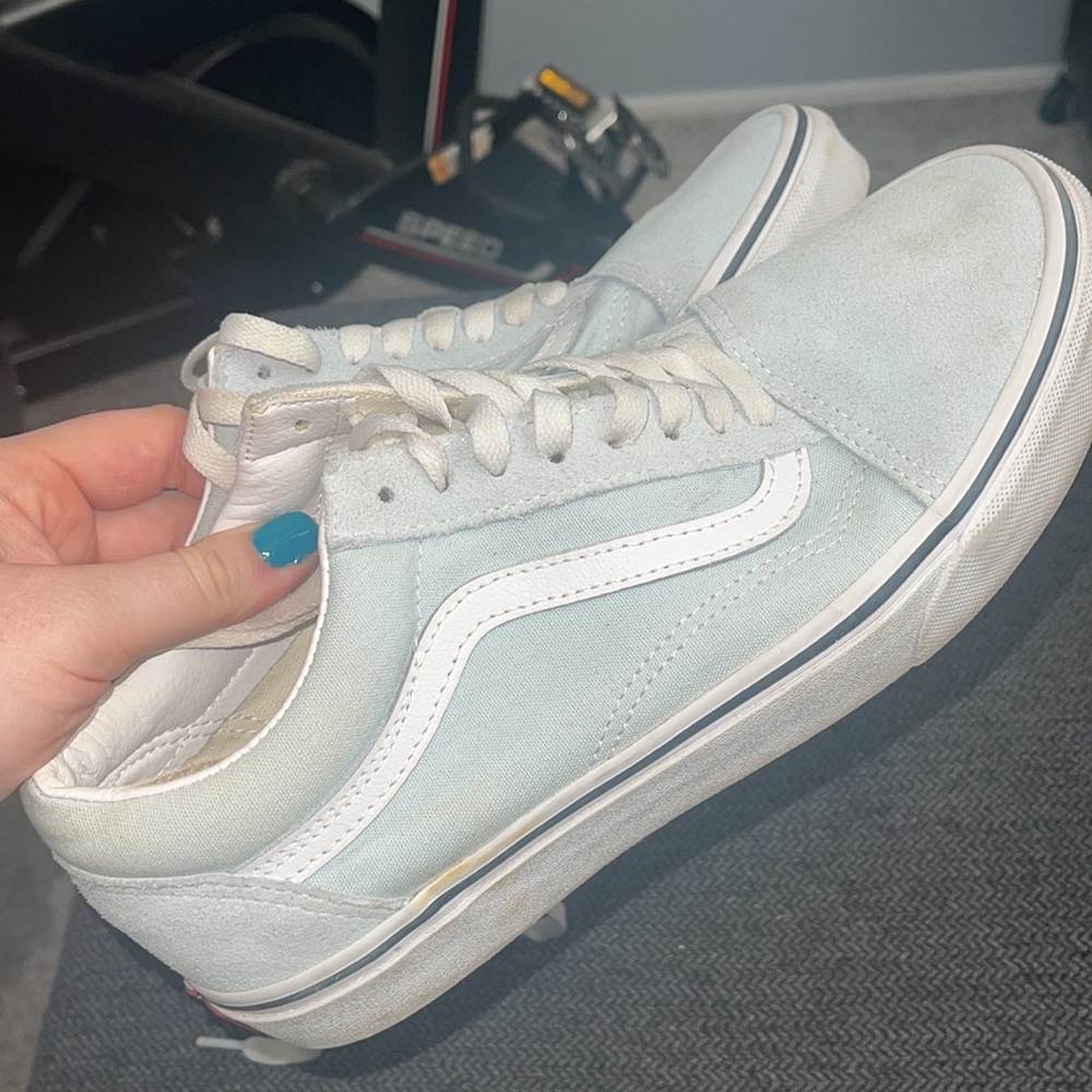 Vans - Picture 3 of 4